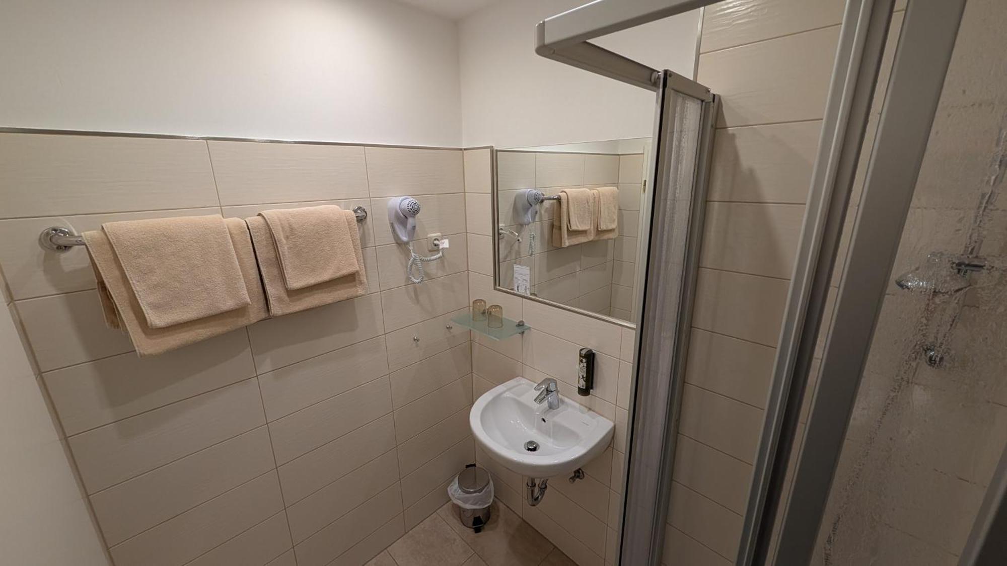 Hotel Am Bayrischen Platz Leipzig Luaran gambar